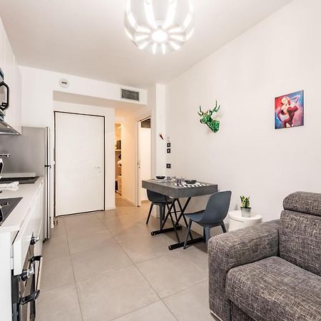 Renovated Apt With Garden & Veranda! Μιλάνο Εξωτερικό φωτογραφία